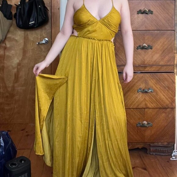 STUNNING GOLD / YELLOW MAXI DRESS WITH ADJUSTABLE BACK ✨ FREE PEOPLE - Picture 1 of 8